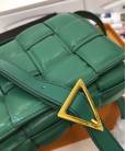 Сумка Bottega Veneta Padded Cassette Bag Green